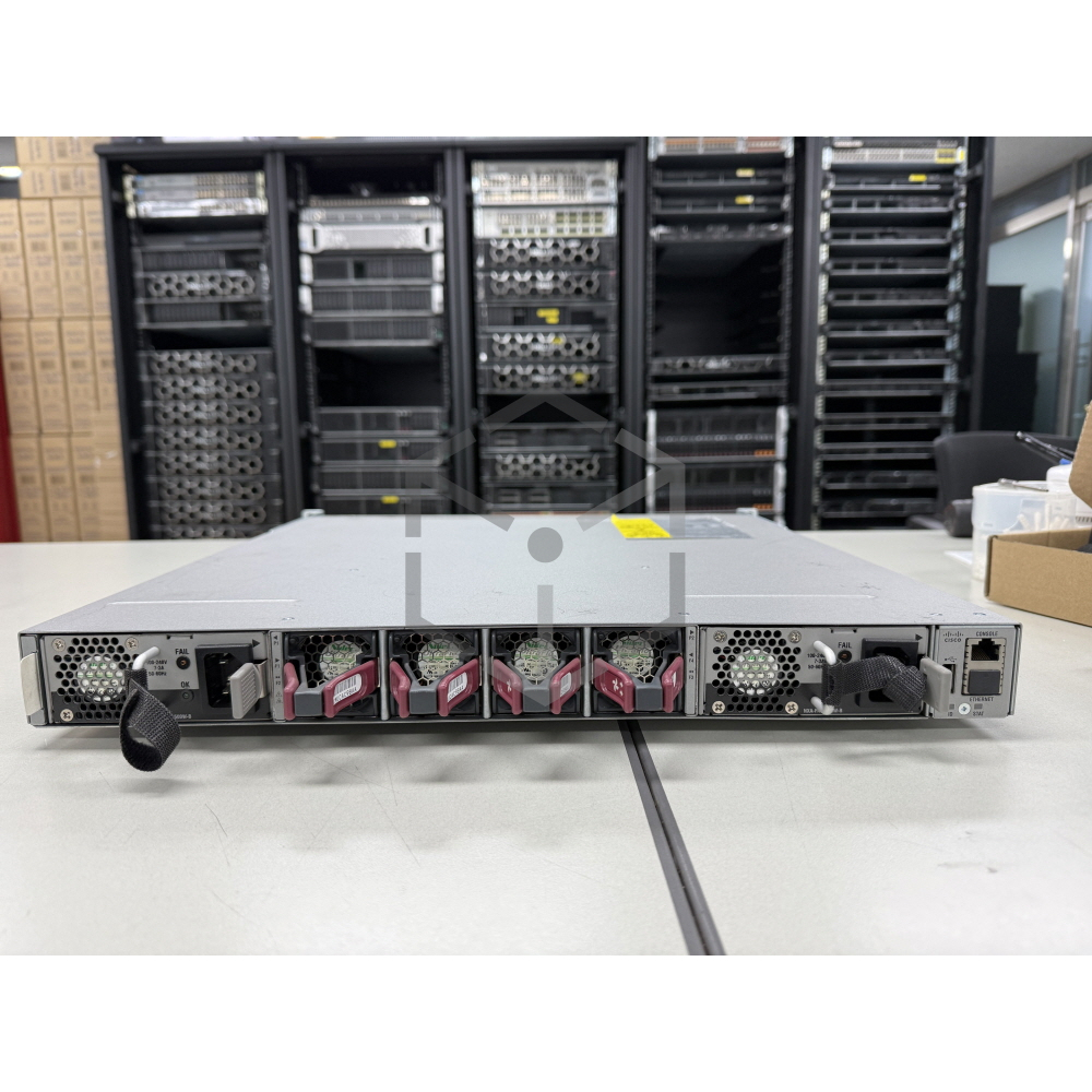 Cisco N3K-C3172 10GE 48P