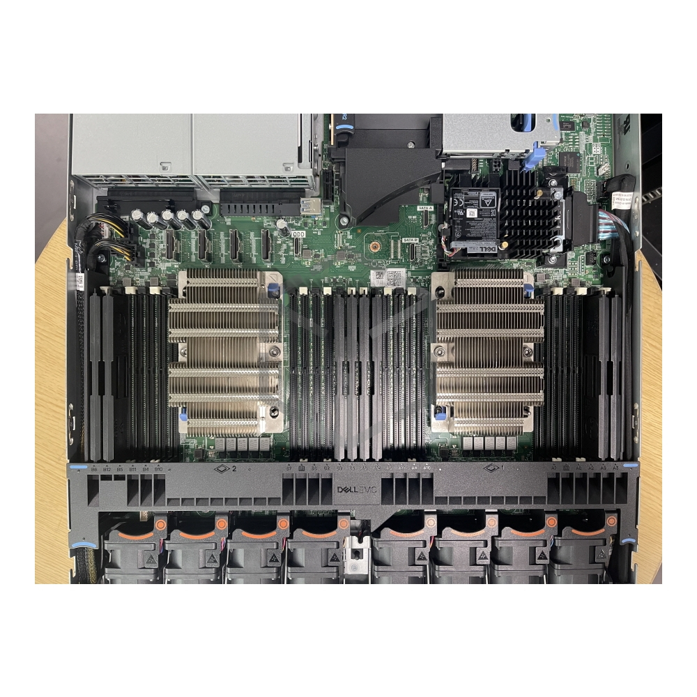 DELL R640 4 LFF